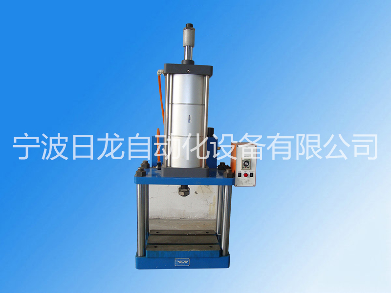 气动压床四立柱